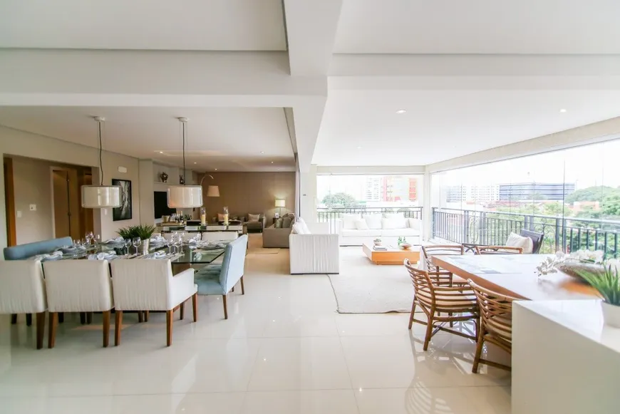 Foto 1 de Apartamento com 4 Quartos à venda, 244m² em Perdizes, São Paulo