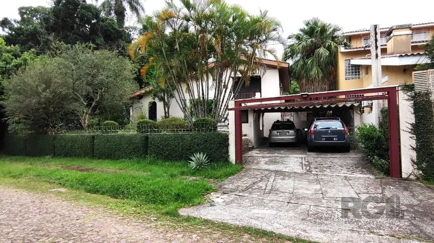 Foto 1 de Casa com 3 Quartos à venda, 265m² em Vila Assunção, Porto Alegre