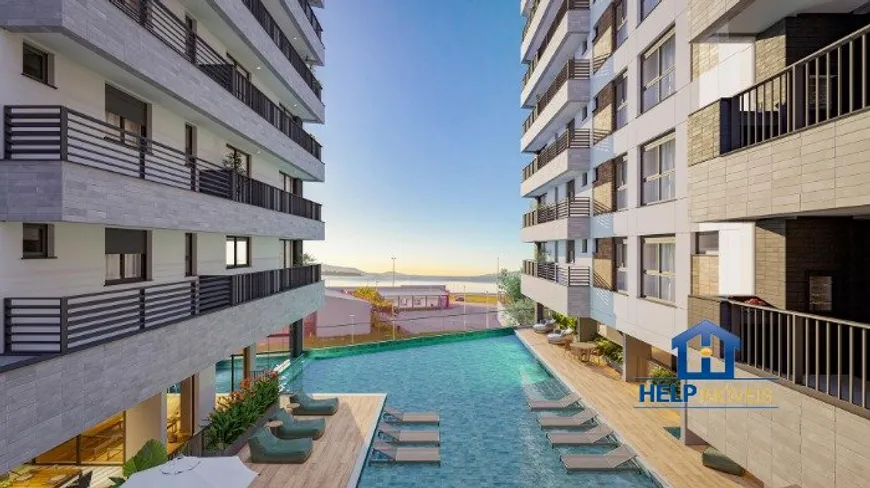 Foto 1 de Apartamento com 3 Quartos à venda, 115m² em Praia Comprida, São José