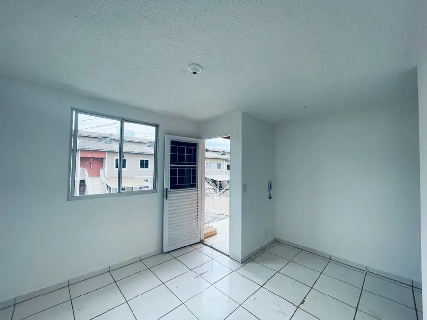 Foto 1 de Apartamento com 2 Quartos à venda, 50m² em Ypiranga, Valparaíso de Goiás