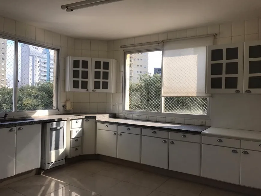 Foto 1 de Apartamento com 3 Quartos à venda, 230m² em Centro, Jundiaí