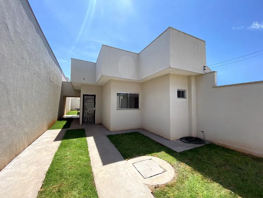 Foto 1 de Casa de Condomínio com 3 Quartos à venda, 70m² em Loteamento Vale Verde, Goiânia