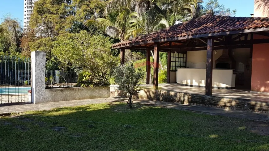 Foto 1 de Casa com 7 Quartos à venda, 1200m² em , Cachoeira Paulista