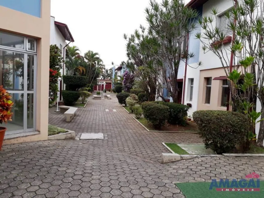 Foto 1 de Casa de Condomínio com 3 Quartos à venda, 200m² em Jardim Santa Maria, Jacareí