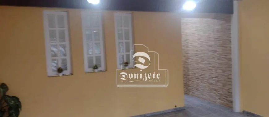 Foto 1 de Casa com 2 Quartos à venda, 92m² em Jardim Ipanema, Santo André