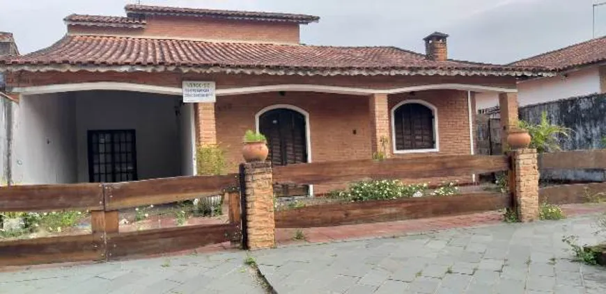 Foto 1 de Casa com 4 Quartos à venda, 67m² em Jardim Bopiranga, Itanhaém