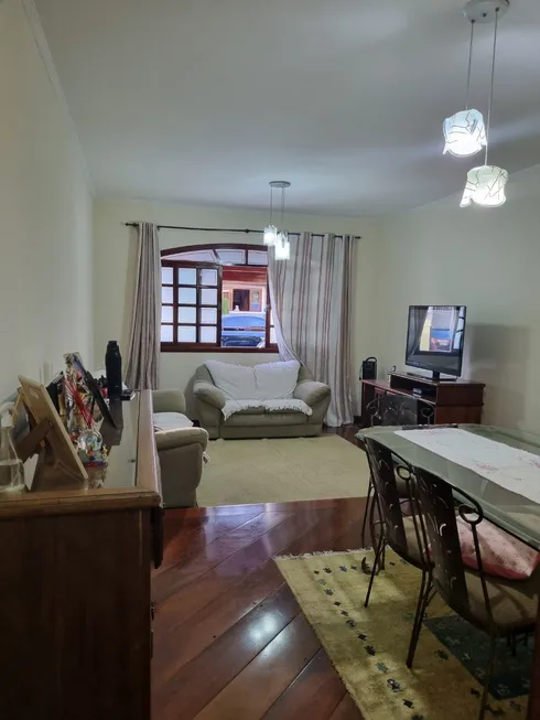 Foto 1 de Casa com 5 Quartos à venda, 220m² em Santa Ifigênia, São Paulo