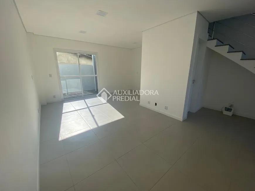 Foto 1 de Sobrado com 1 Quarto à venda, 77m² em Santa Fé, Gravataí