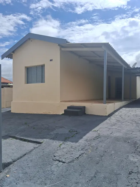 Foto 1 de Casa com 2 Quartos para alugar, 100m² em Vila Angelica, São José do Rio Preto