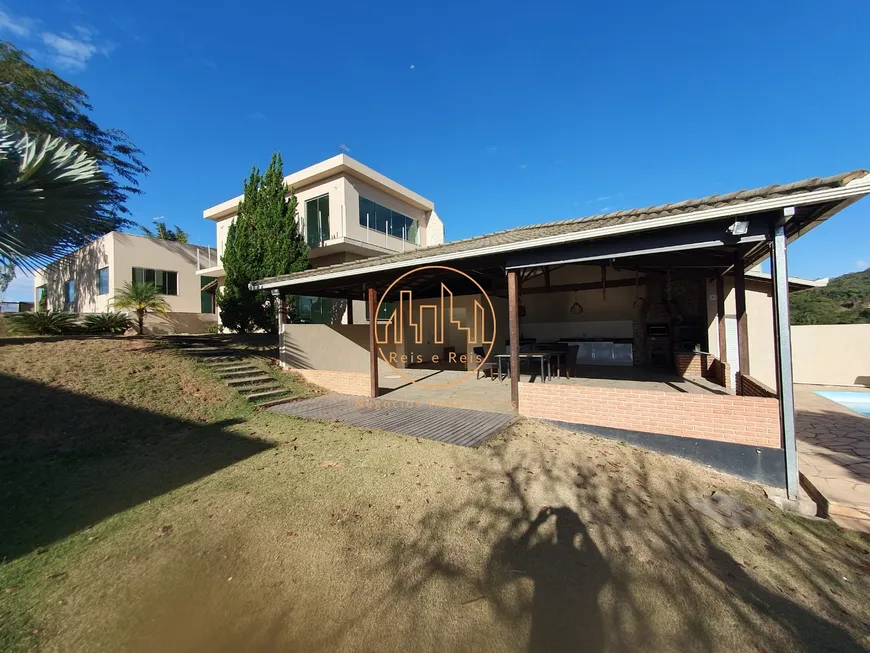 Foto 1 de Casa de Condomínio com 3 Quartos à venda, 2000m² em Solar do Madeira, Contagem