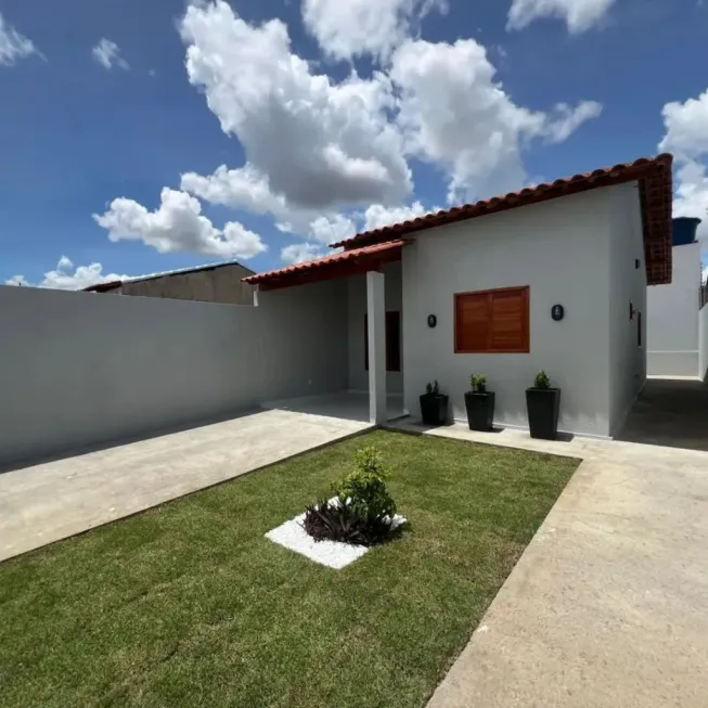 Foto 1 de Casa com 2 Quartos à venda, 110m² em Tomba, Feira de Santana