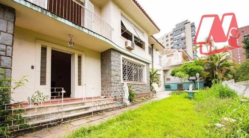 Foto 1 de Casa com 5 Quartos para alugar, 250m² em Rio Branco, Porto Alegre