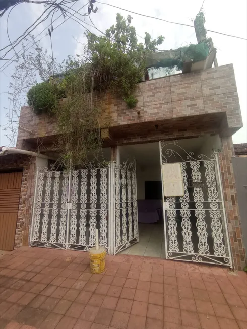 Foto 1 de Casa com 4 Quartos à venda, 100m² em Belas Artes, Itanhaém