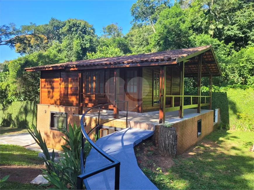 Foto 1 de Casa com 2 Quartos à venda, 136m² em Serra da Cantareira, Mairiporã