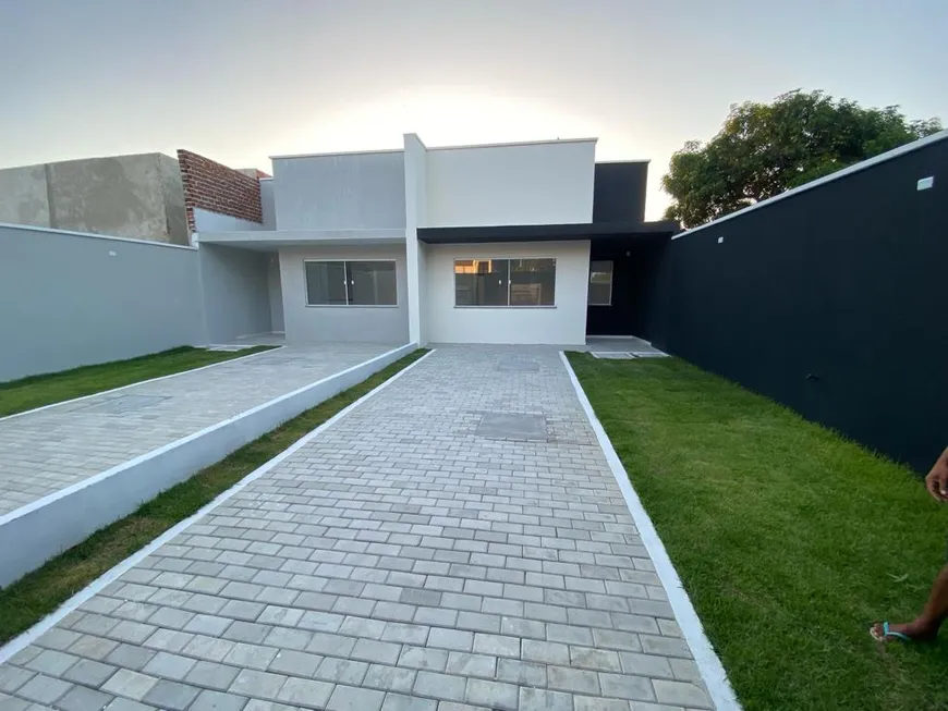 Foto 1 de Casa com 2 Quartos à venda, 60m² em Lagoa Redonda, Fortaleza