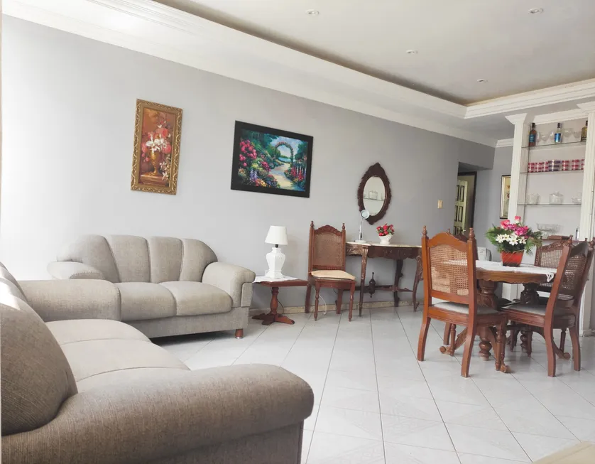 Foto 1 de Apartamento com 4 Quartos à venda, 190m² em Campo Grande, Salvador