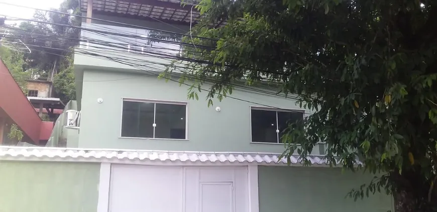 Foto 1 de Casa com 4 Quartos à venda, 190m² em Centro, Nova Iguaçu