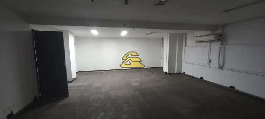 Foto 1 de Sala Comercial para alugar, 100m² em Centro, Rio de Janeiro