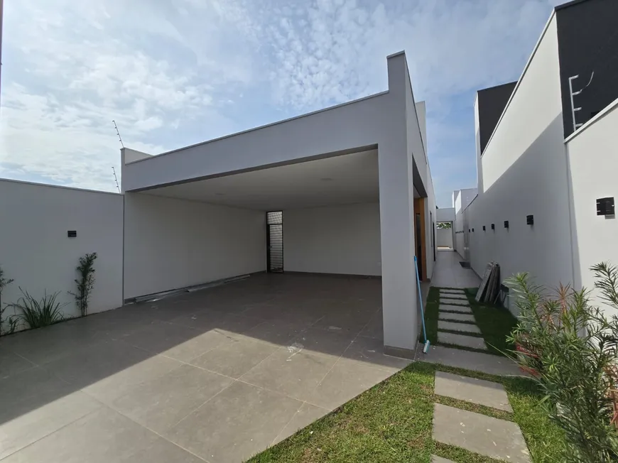 Foto 1 de Casa com 3 Quartos à venda, 140m² em Ibituruna, Montes Claros