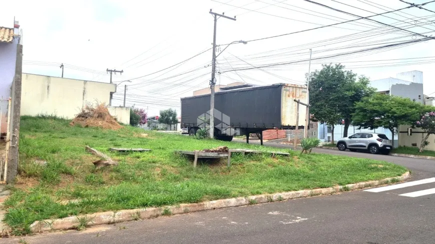 Foto 1 de Lote/Terreno à venda, 240m² em São José, Canoas