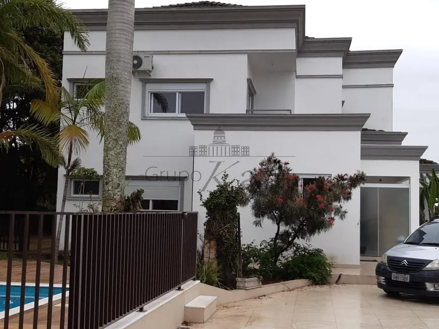 Foto 1 de Casa de Condomínio com 4 Quartos à venda, 700m² em Condominio Quinta das Flores, São José dos Campos