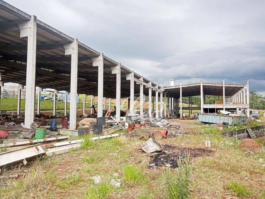 Foto 1 de Galpão/Depósito/Armazém à venda, 3800m² em Taboão, Mogi das Cruzes