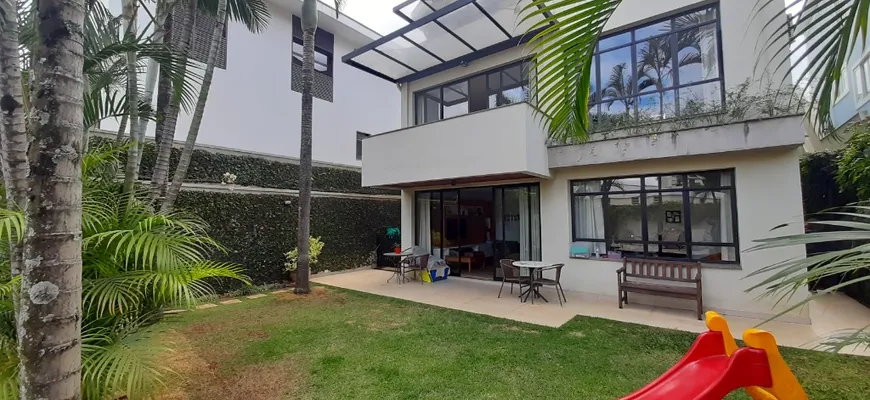 Foto 1 de Casa com 3 Quartos à venda, 361m² em Alto de Pinheiros, São Paulo