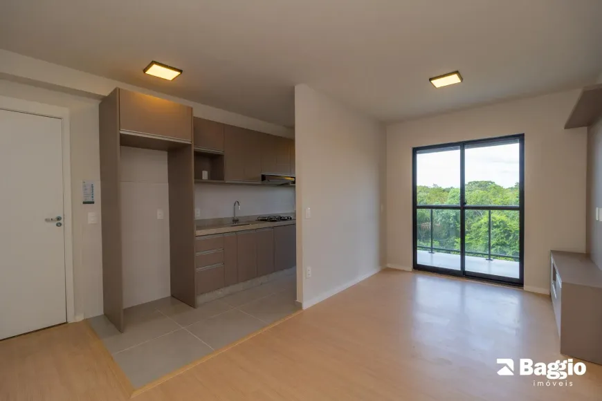 Foto 1 de Apartamento com 3 Quartos para alugar, 63m² em Campo Comprido, Curitiba