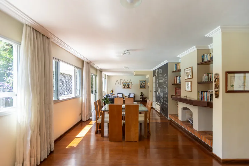 Foto 1 de Apartamento com 5 Quartos à venda, 294m² em Ahú, Curitiba