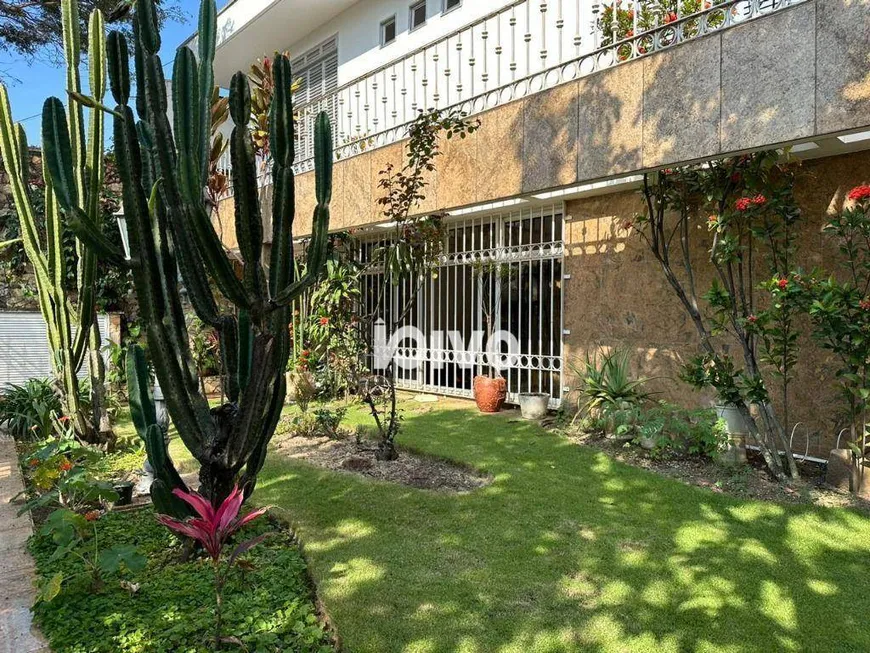 Foto 1 de Casa com 3 Quartos à venda, 500m² em Bosque da Saúde, São Paulo