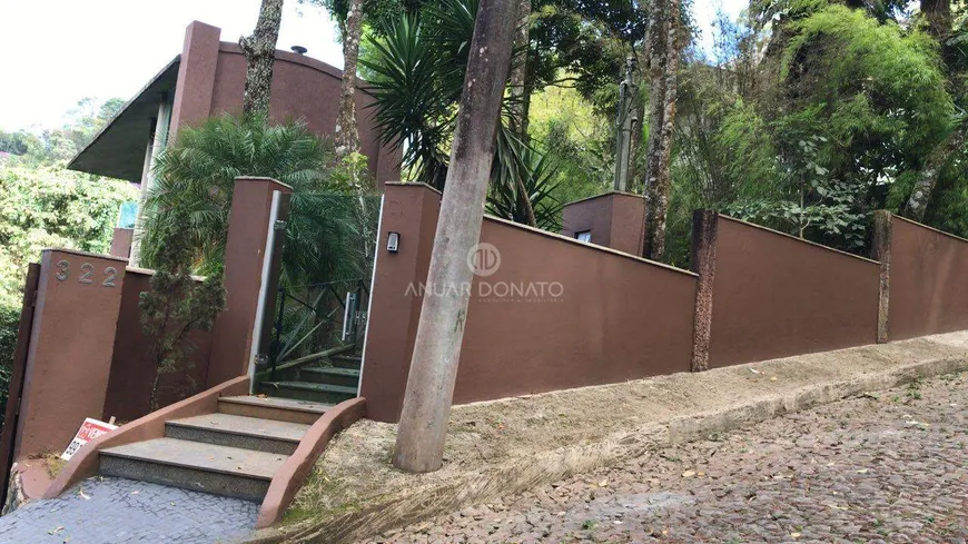 Foto 1 de Casa com 4 Quartos à venda, 308m² em Estancia Serrana, Nova Lima