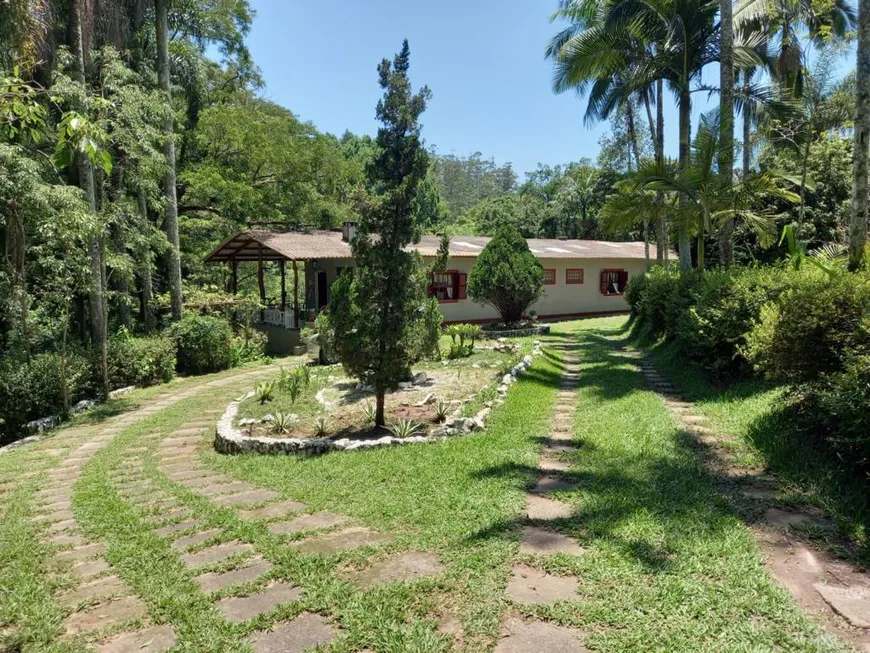 Foto 1 de Fazenda/Sítio com 8 Quartos à venda em Centro, Santa Isabel