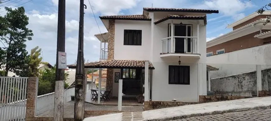 Foto 1 de Casa com 2 Quartos à venda, 177m² em Flamengo, Maricá