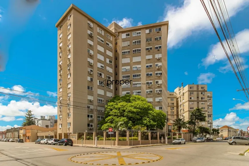 Foto 1 de Apartamento com 3 Quartos à venda, 136m² em Centro, Pelotas