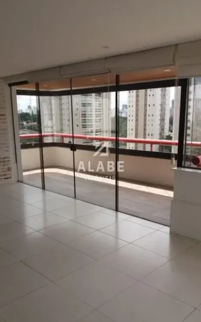 Foto 1 de Apartamento com 3 Quartos para venda ou aluguel, 303m² em Campo Belo, São Paulo