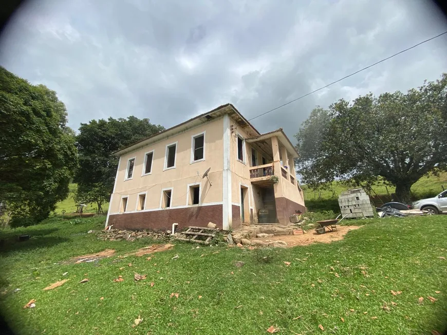 Foto 1 de Fazenda/Sítio com 3 Quartos à venda em Zona Rural, Borda da Mata