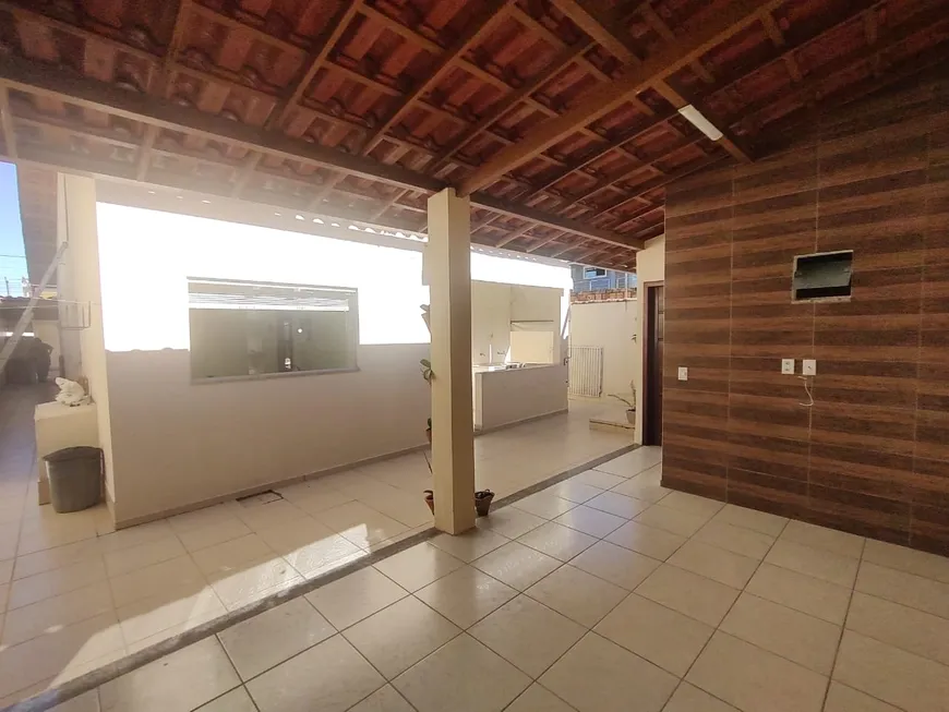 Foto 1 de Casa com 3 Quartos para alugar, 170m² em Fontana I, Porto Seguro