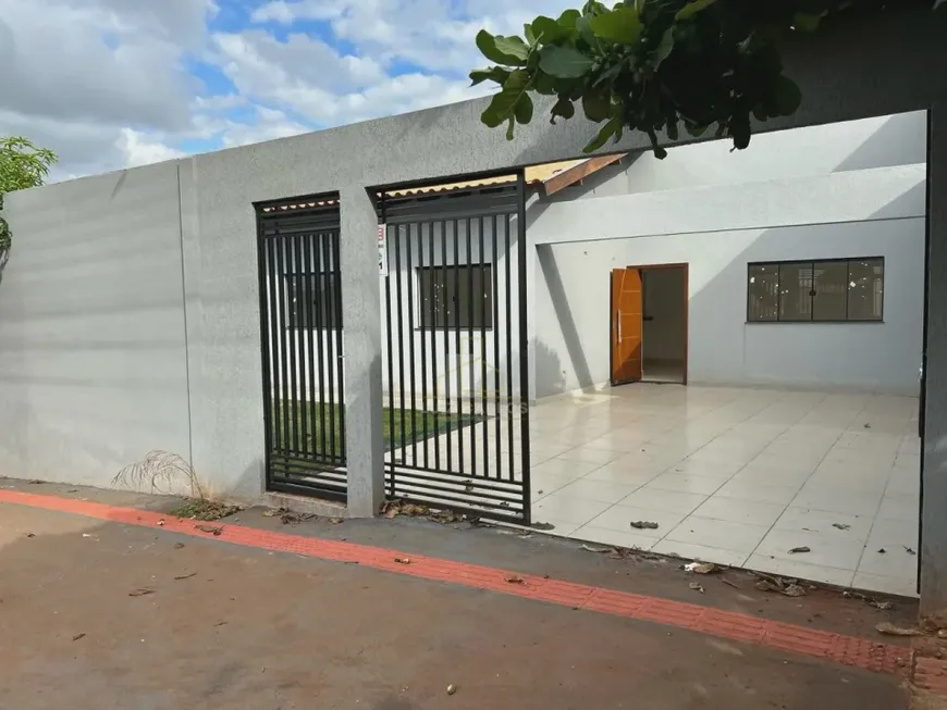 Foto 1 de Casa com 3 Quartos à venda, 96m² em Residencial Abussafe, Londrina
