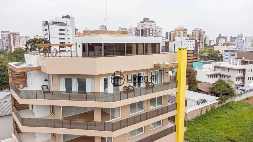 Foto 1 de Cobertura com 2 Quartos à venda, 450m² em Ahú, Curitiba