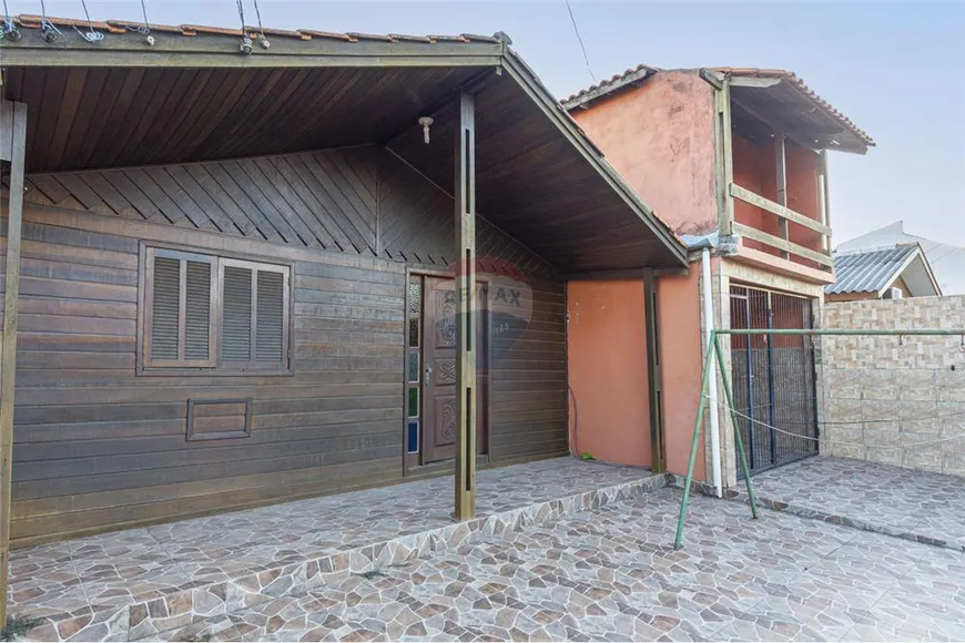 Foto 1 de Casa com 4 Quartos à venda, 105m² em Parque da Matriz, Cachoeirinha