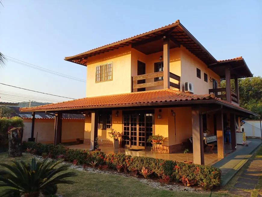 Foto 1 de Casa com 3 Quartos à venda, 280m² em Guaratiba, Rio de Janeiro