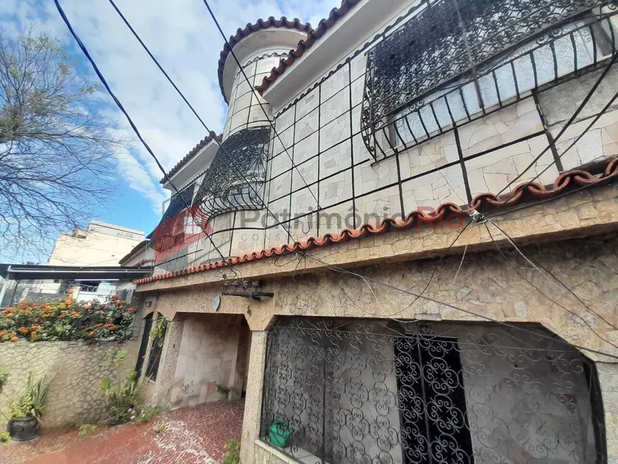 Foto 1 de Casa com 2 Quartos à venda, 98m² em Penha, Rio de Janeiro