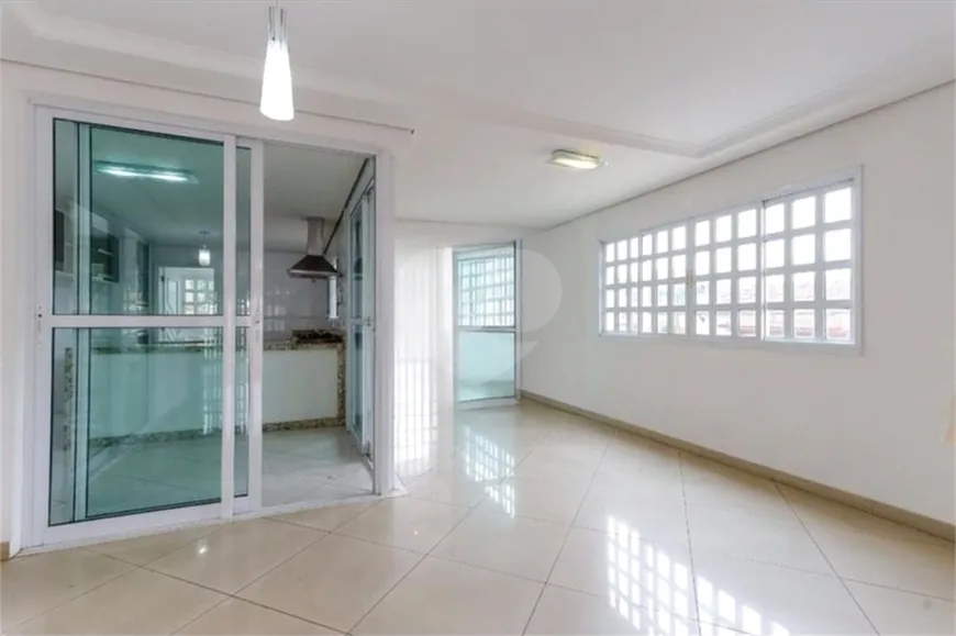 Foto 1 de Sobrado com 4 Quartos para venda ou aluguel, 384m² em Vila Albertina, São Paulo