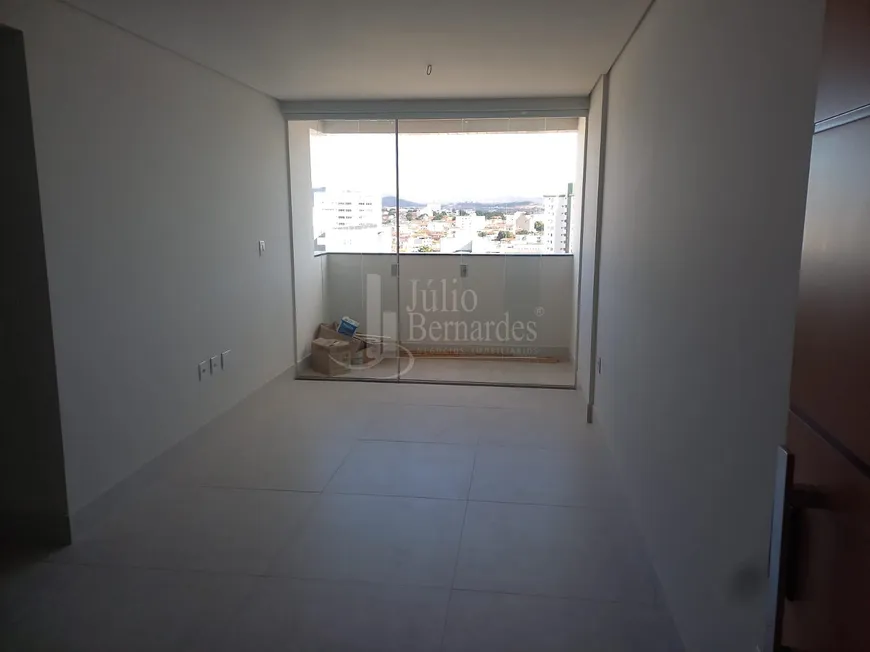 Foto 1 de Apartamento com 2 Quartos à venda, 61m² em Centro, Montes Claros