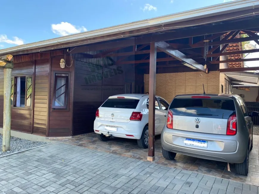 Foto 1 de Casa com 2 Quartos à venda, 100m² em Centro, Araquari