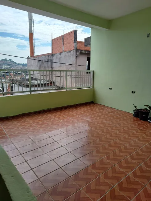 Foto 1 de Casa com 2 Quartos para alugar, 80m² em Campanário, Diadema