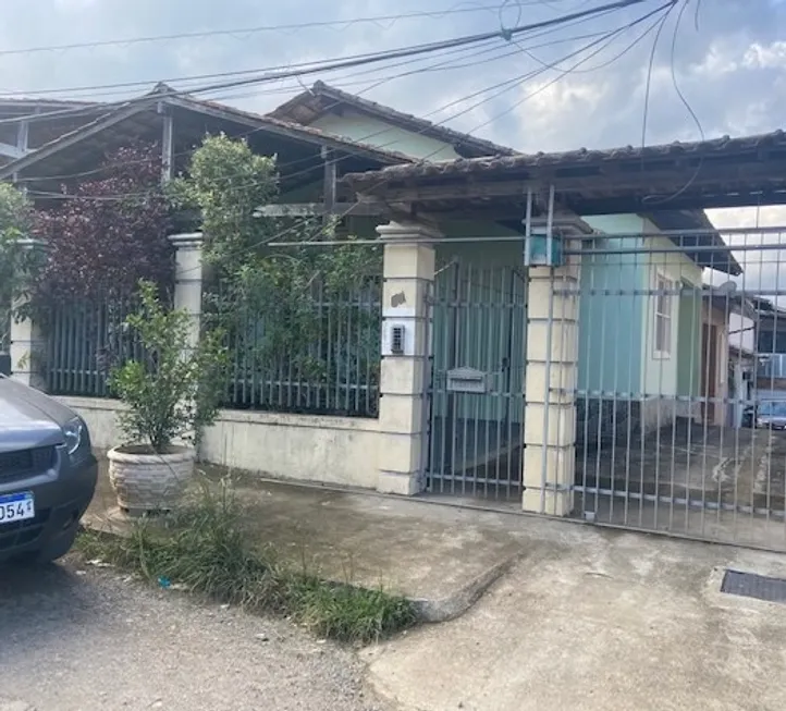 Foto 1 de Casa de Condomínio com 2 Quartos à venda, 90m² em Maria Paula, São Gonçalo