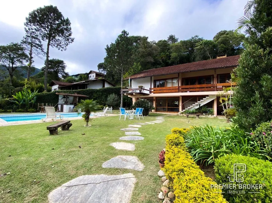 Foto 1 de Casa com 4 Quartos à venda, 225m² em Granja Comary, Teresópolis