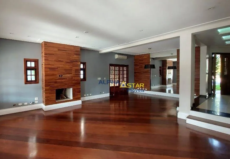 Foto 1 de Casa de Condomínio com 4 Quartos à venda, 314m² em Alphaville, Santana de Parnaíba