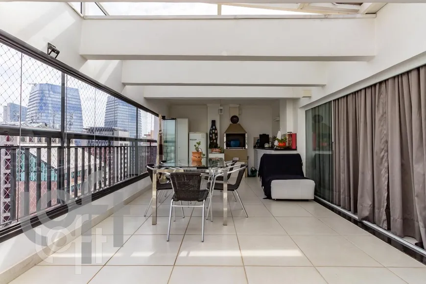Foto 1 de Apartamento com 3 Quartos à venda, 140m² em Brooklin, São Paulo